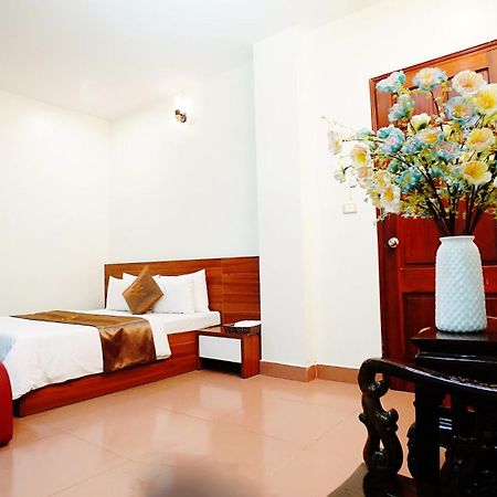 Ho Sen Xanh Hotel Hanoi Exterior photo