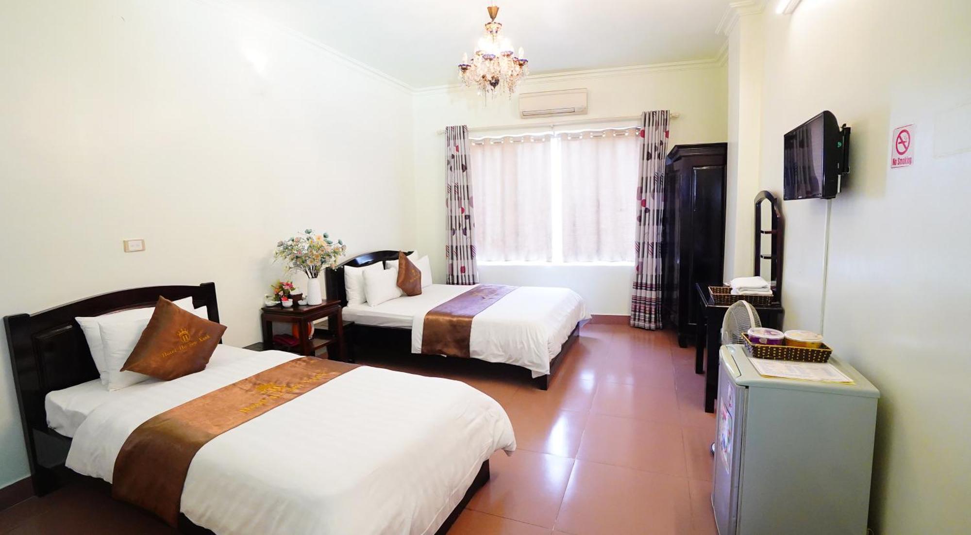 Ho Sen Xanh Hotel Hanoi Exterior photo