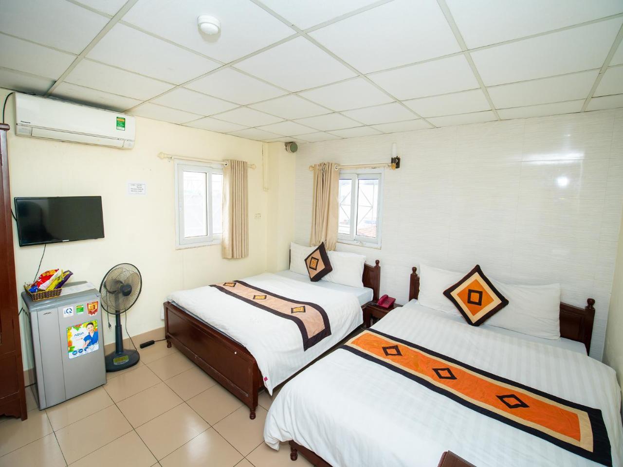 Ho Sen Xanh Hotel Hanoi Exterior photo